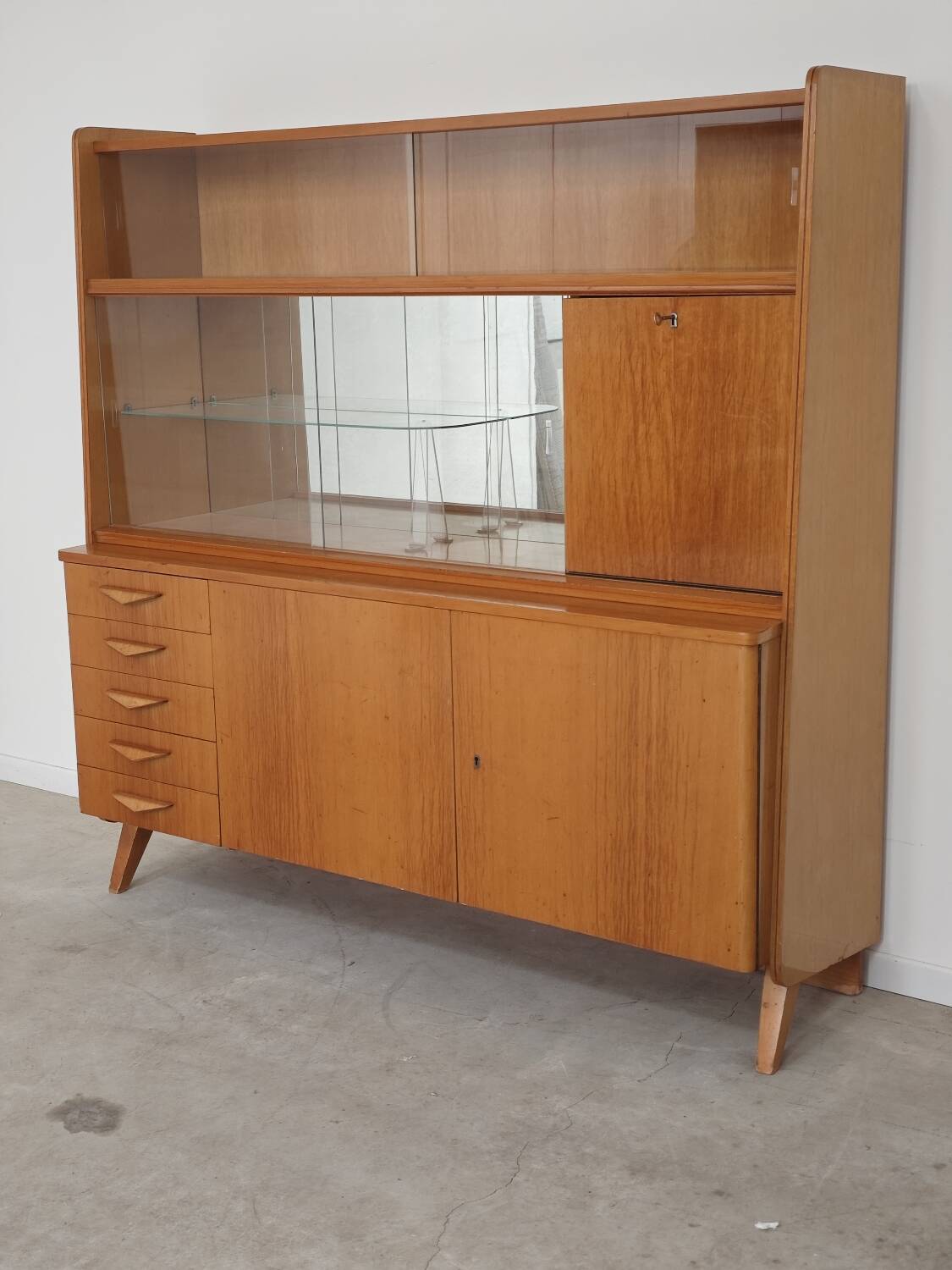 Vintage Czech display cabinet by Frantisek Jirak for Tatra 1960