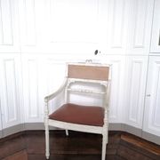 Fauteuil canné de style Louis XV bois laqué