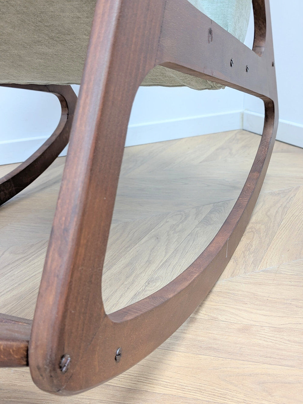Rocking chair
