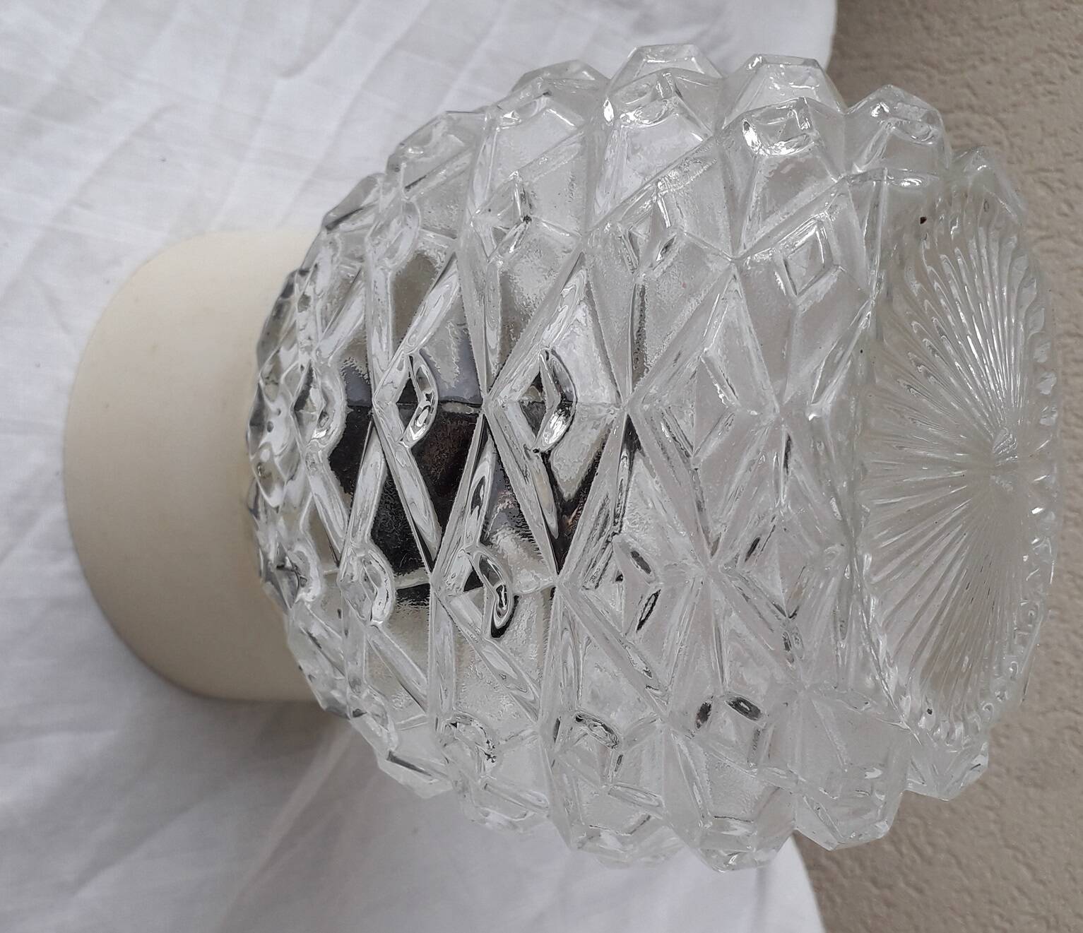 Ceiling or wall light