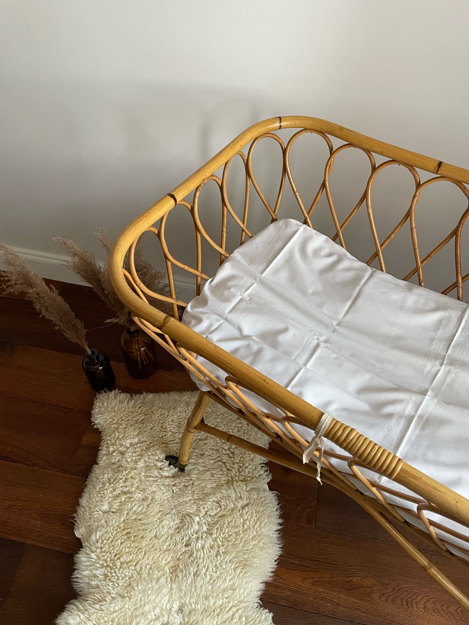 Berceau rotin vintage