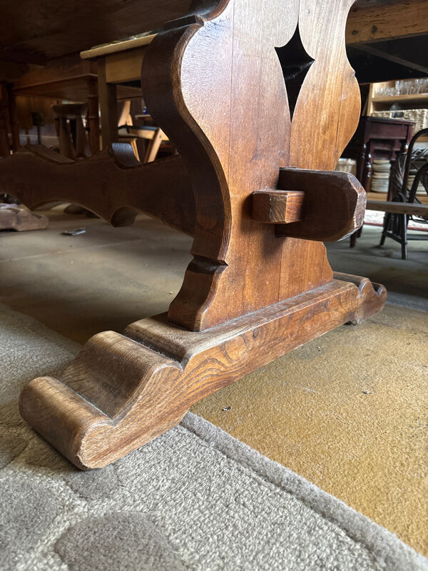Grande table de monastère en bois massif – piètement tréteaux