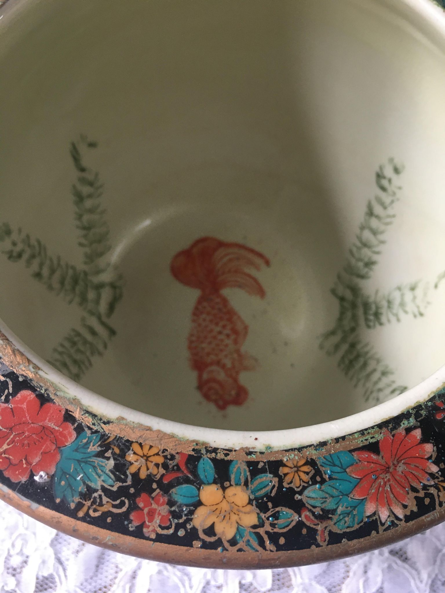 Antique Satsuma porcelain vase, Japan, late 19th-early 20th century