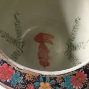 Antique Satsuma porcelain vase, Japan, late 19th-early 20th century