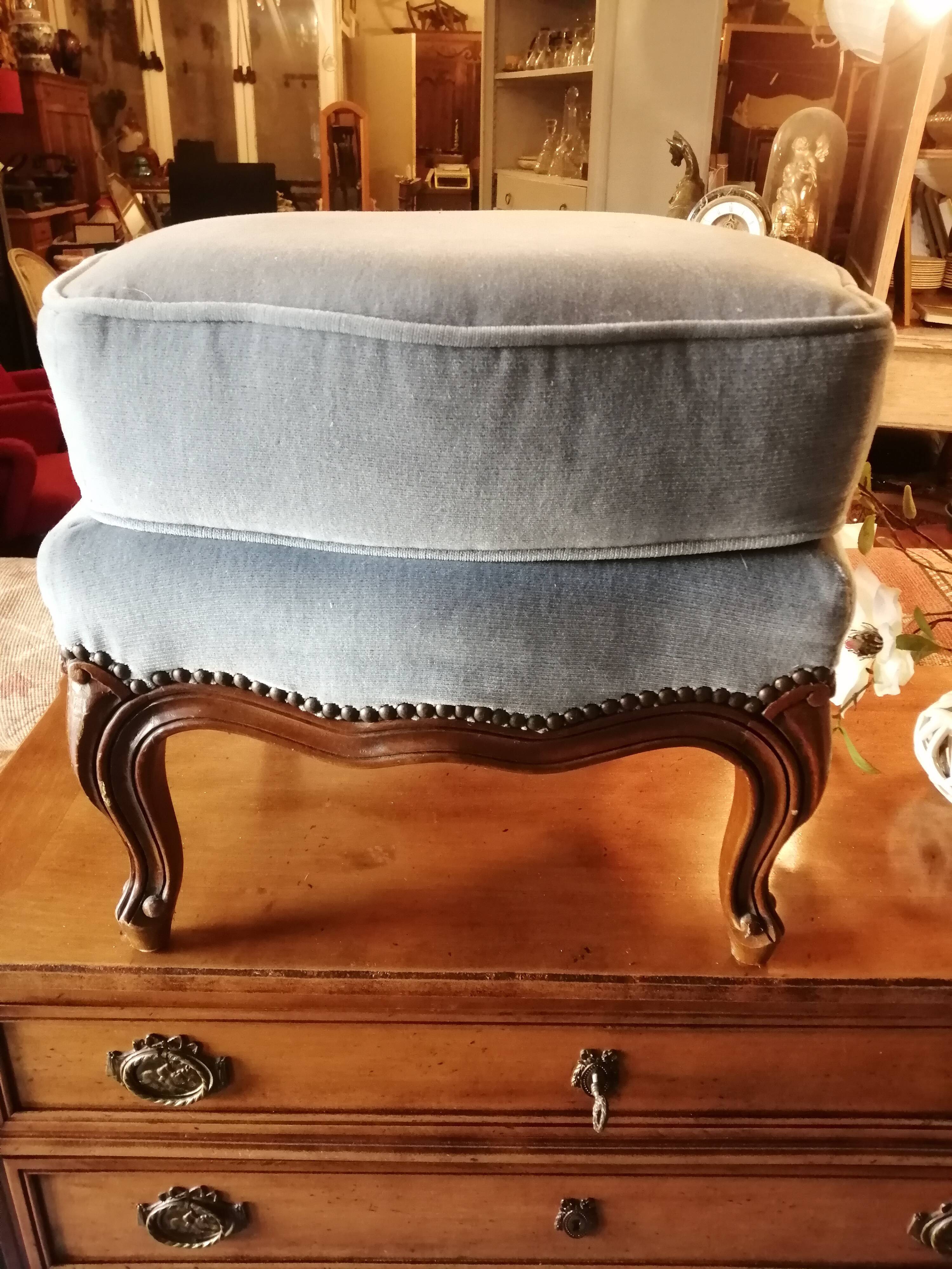 Foot rest stool Louis XV velvet