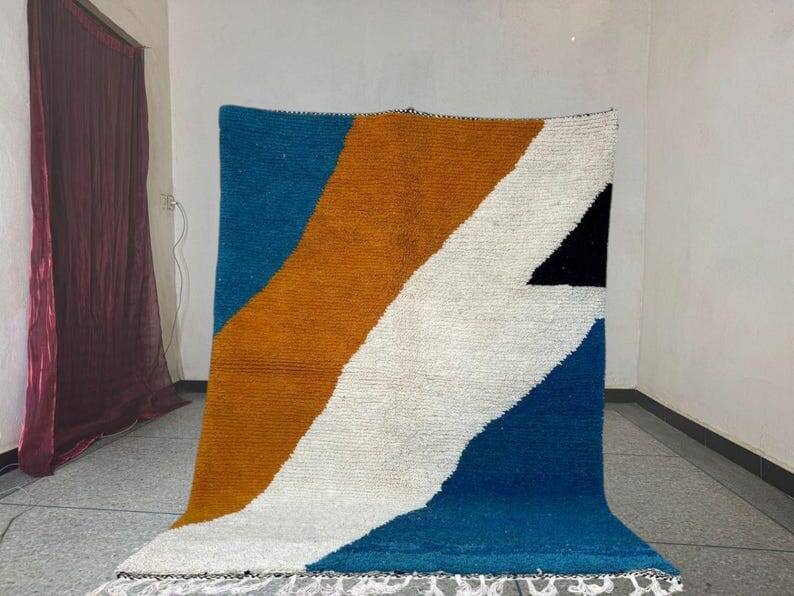 Traditional handmade wool rug size 150 x 250 cm
