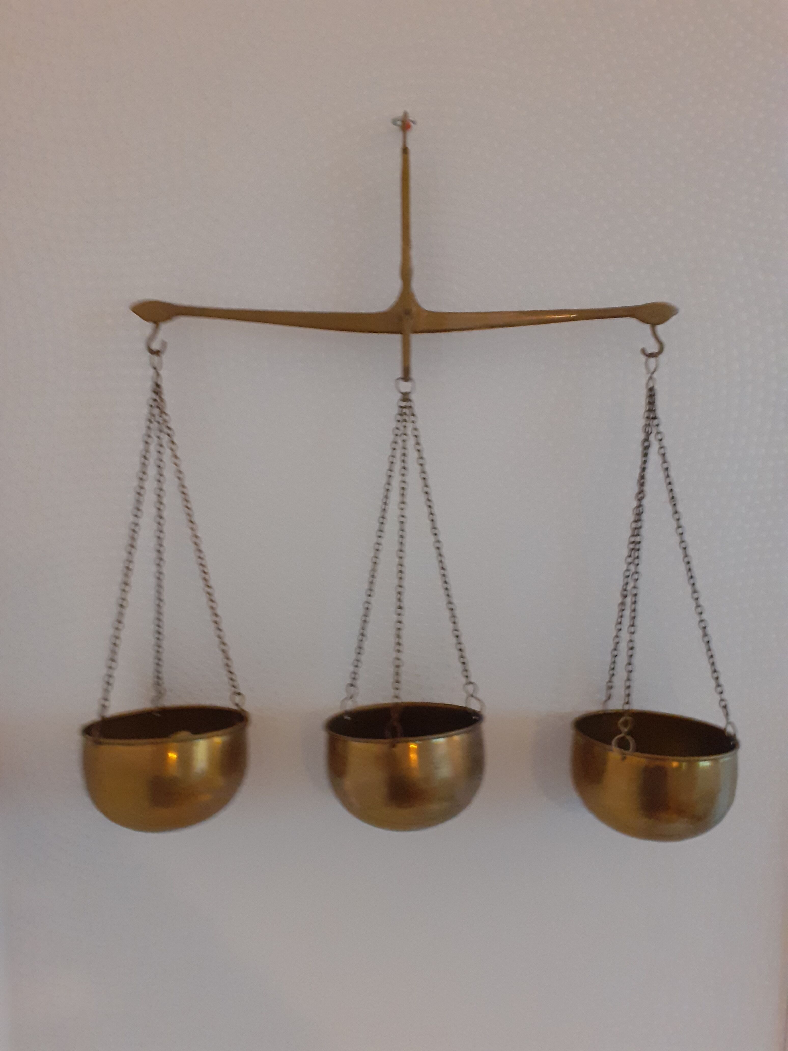 Balance ancienne à fléau en laiton