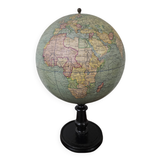 Old terrestrial globe Girard Barrère & Thomas