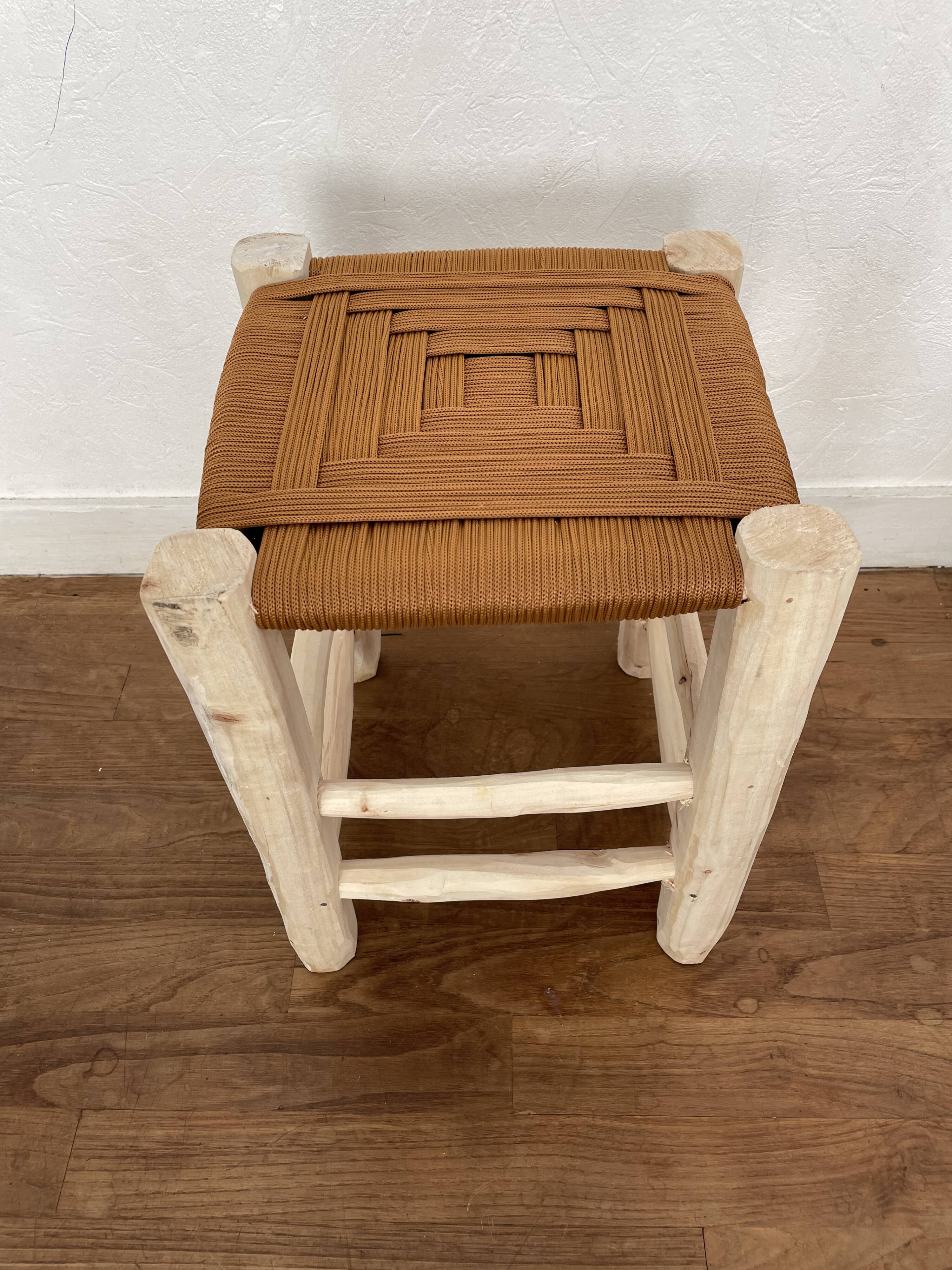 Tabouret marocain beldi bois assise marron en nylon