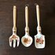 Lot de 3 ustensiles de cuisine artisanal décoratif faïence de Wloclawek Pologne