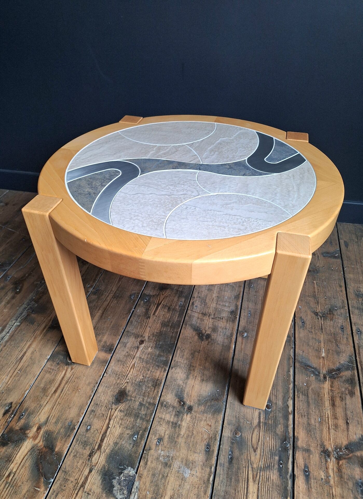 Vintage coffee table from Haslev Møbelsnedkeri, Kakkelborde series, me