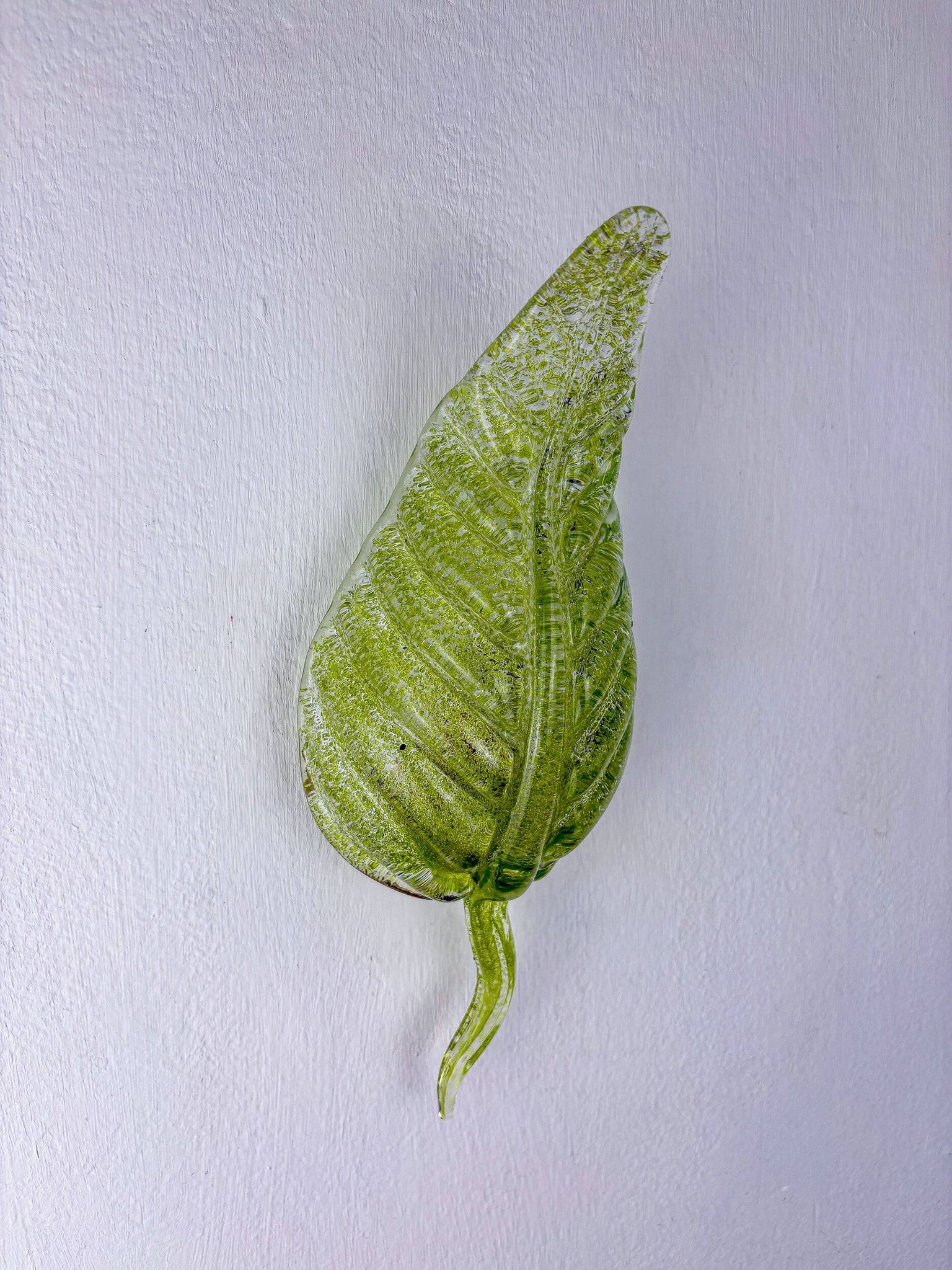 Barovier & Toso leaf-shaped wall sconce, green Murano glass, Italy, 1960s