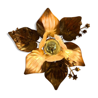 Copper and golden metal flower wall lamp