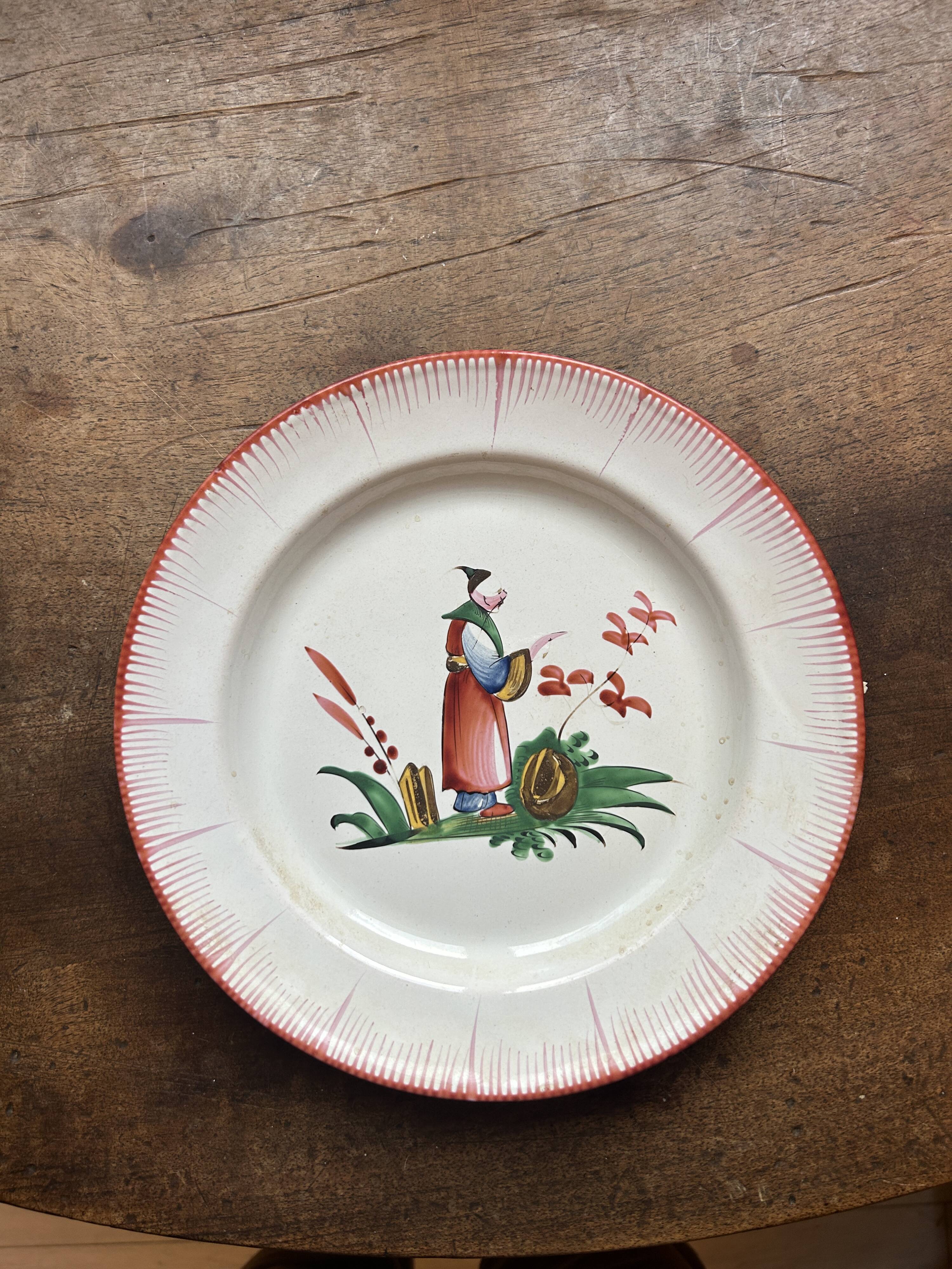 Lot de 4 assiettes 18ème – Faïence des Islettes – Décor chinois polychrome