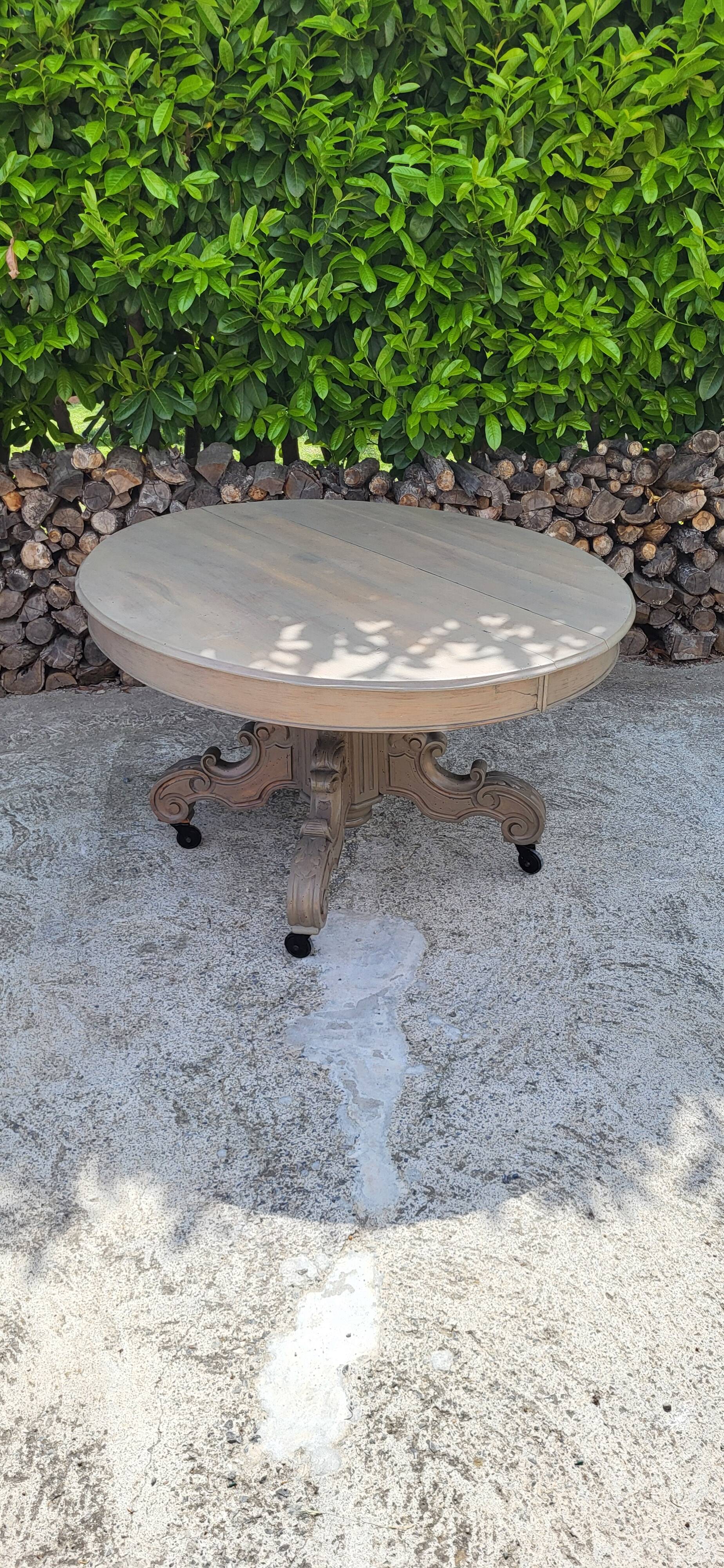 Oval dining table in the Napoleon III style