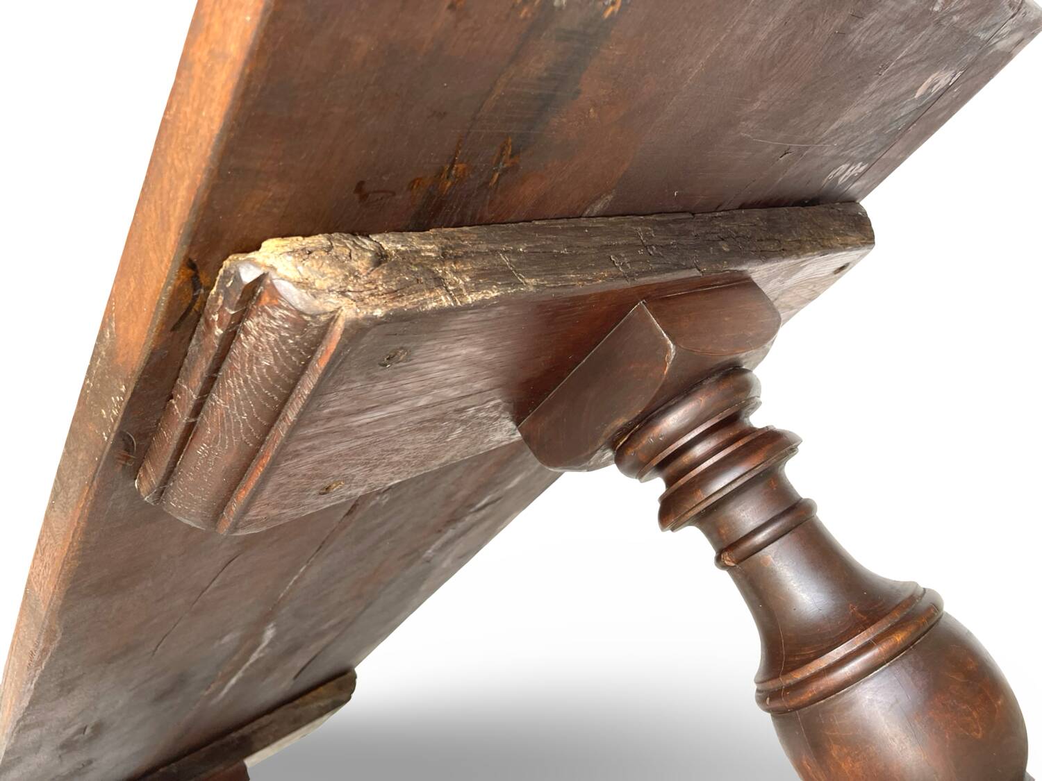 A fine 18th Century French walnut dining table
