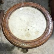 Guéridon époque Napoléon III, reposant sur un élégant piètement tripode