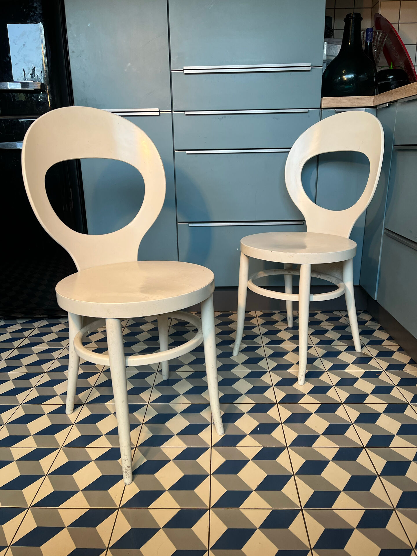 Pair of Baumann seagull chairs