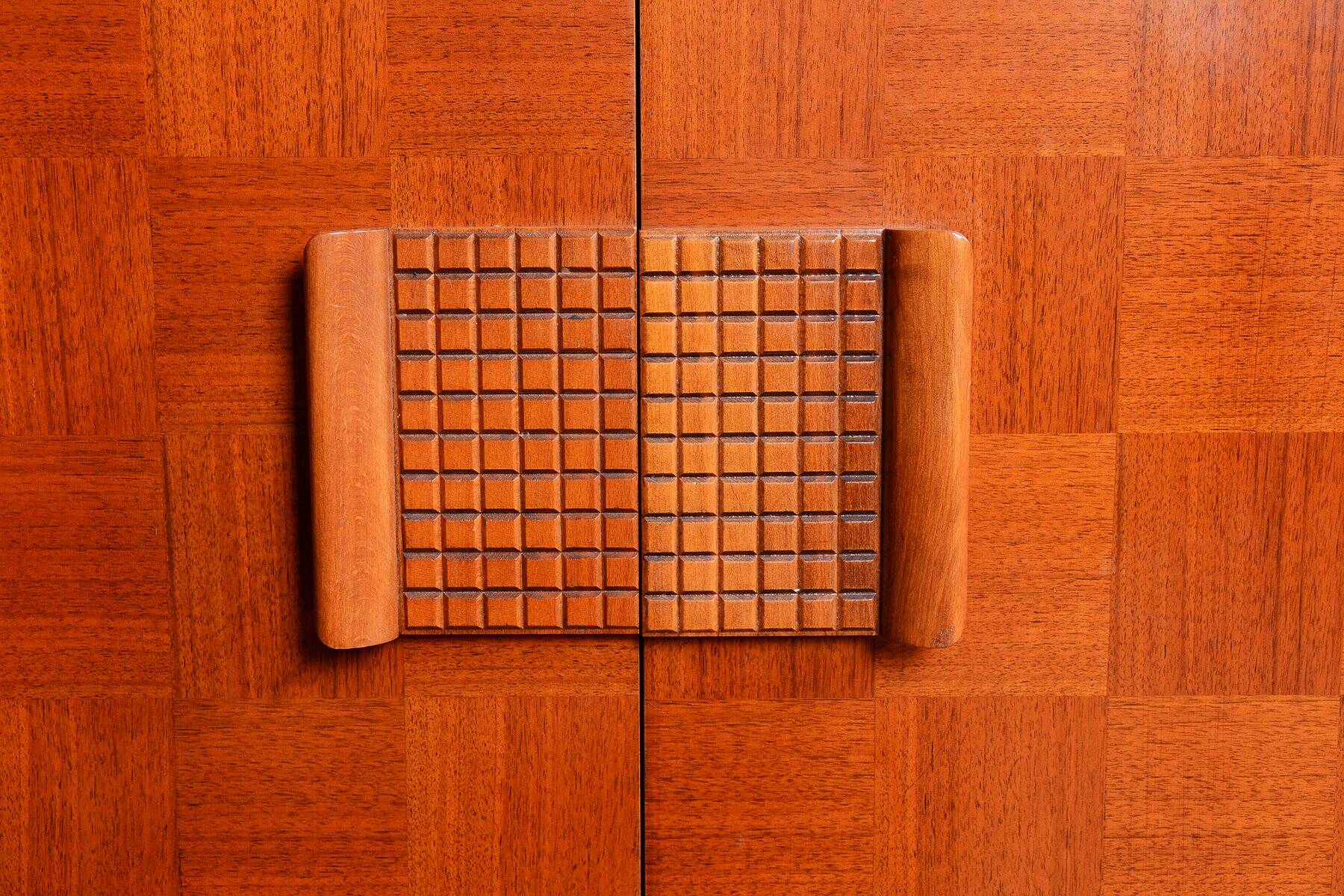 Czech Art Deco Sideboard in Walnut attributed to J. Halabala for Up Zavody, 1940s