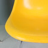 Charles & Ray Eames Set of 4 Yellow "La Fonda" Chairs for Herman Miller, 1960
