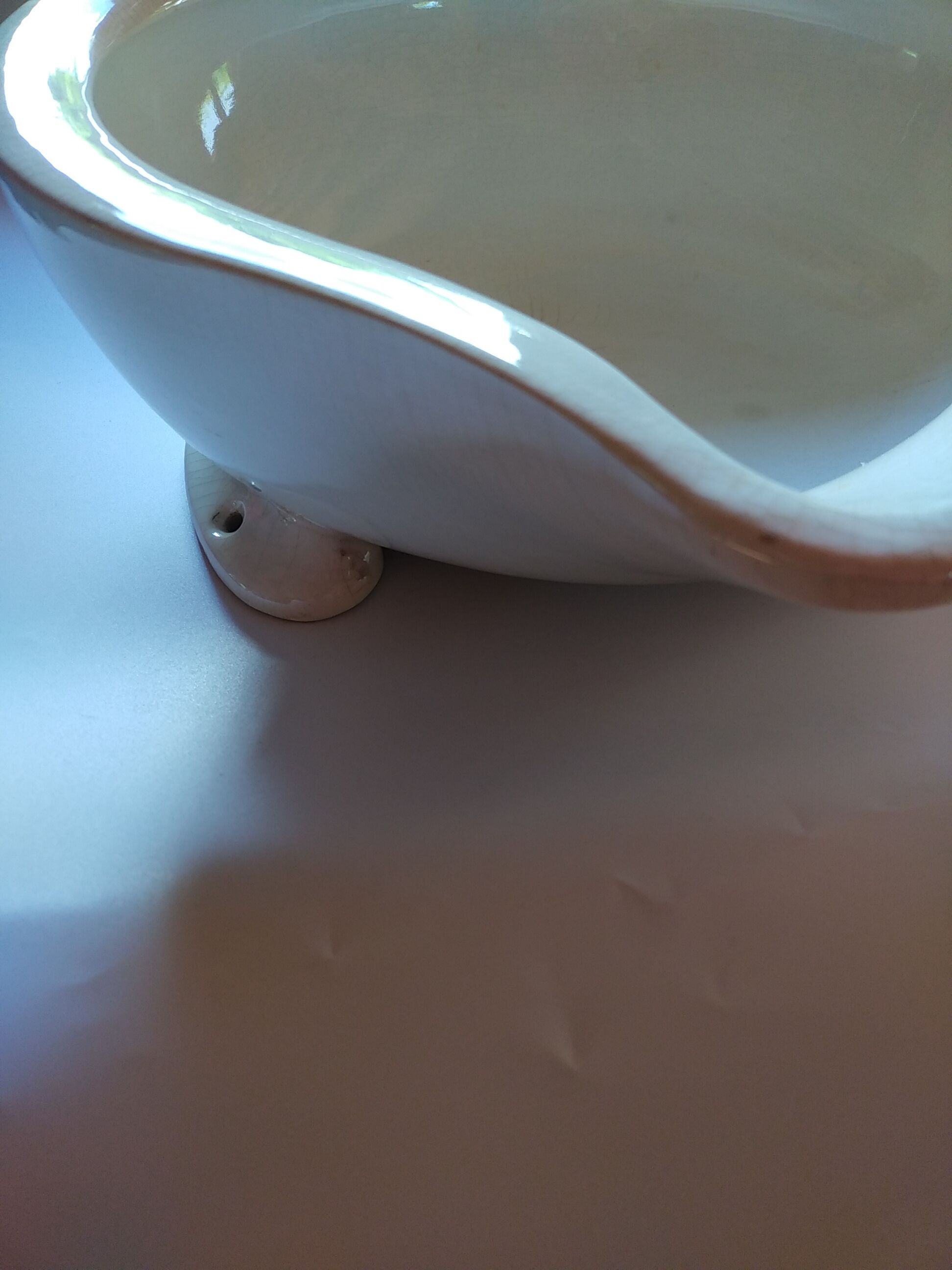 Cabin sink original liner, cracked faience