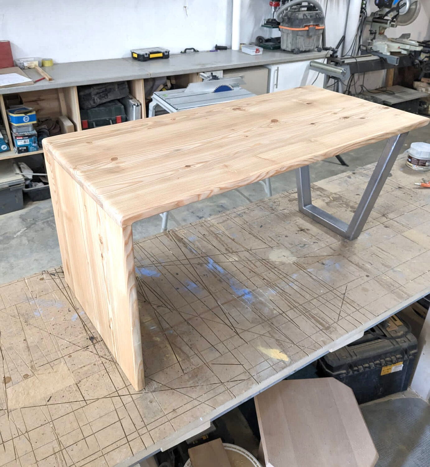 Larch coffee table and steel base