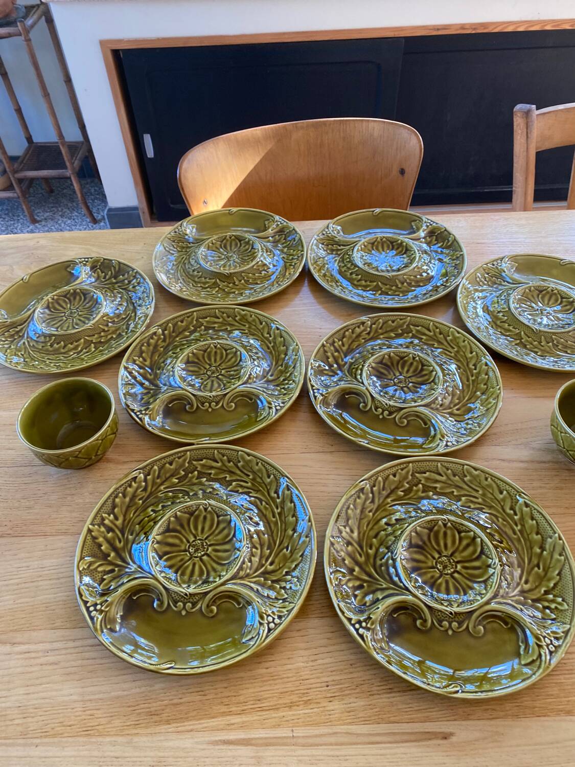 Set of 8 asparagus plates and 2 bowls from Gien