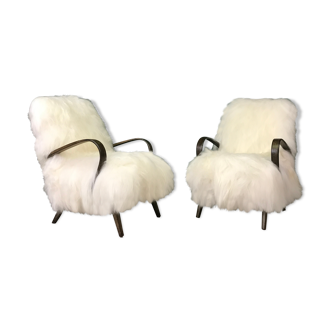 Pair of armchairs in sheepskin