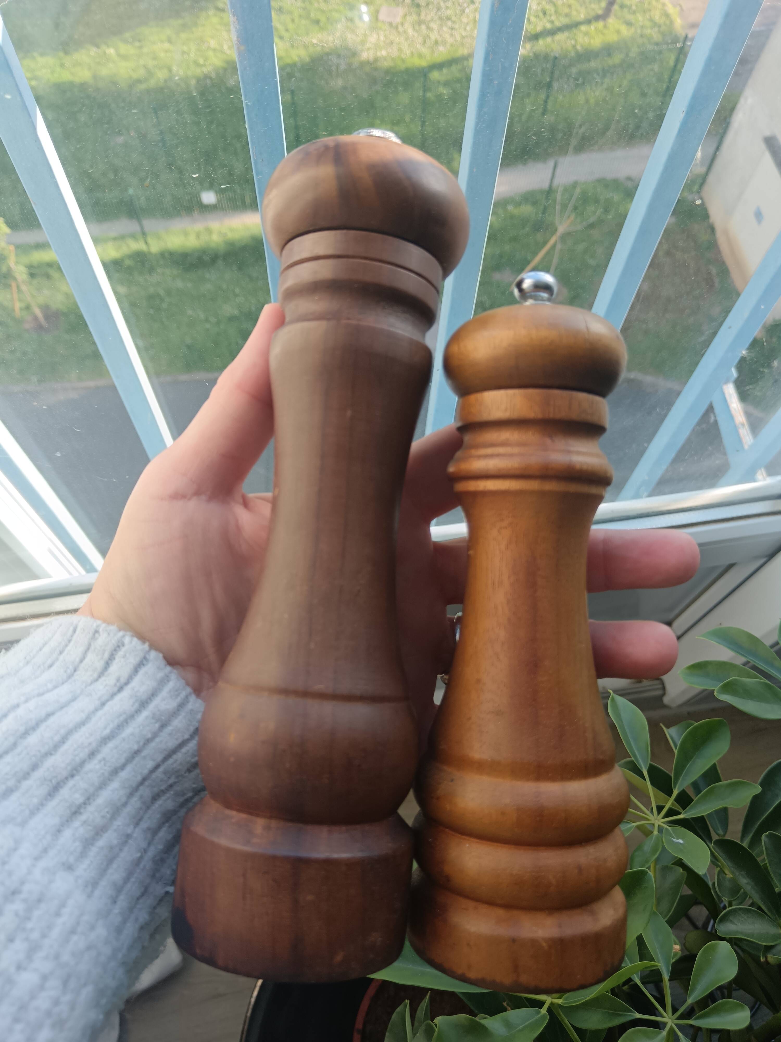 Pepper mills