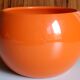 Vase boule en céramique émaillée orange 70's