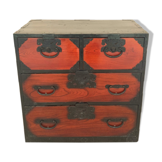 Japanese lacquered chest of drawers