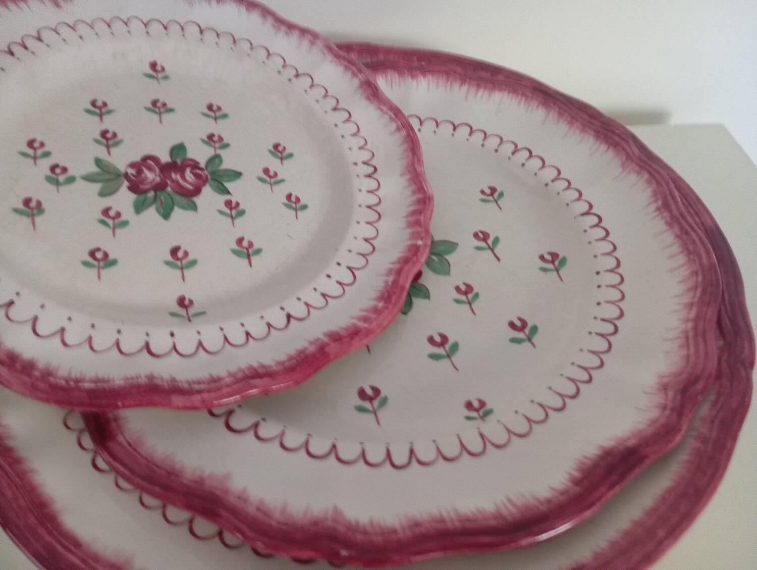 Trio of Longchamp plates/dishes 1930/40, country flowers