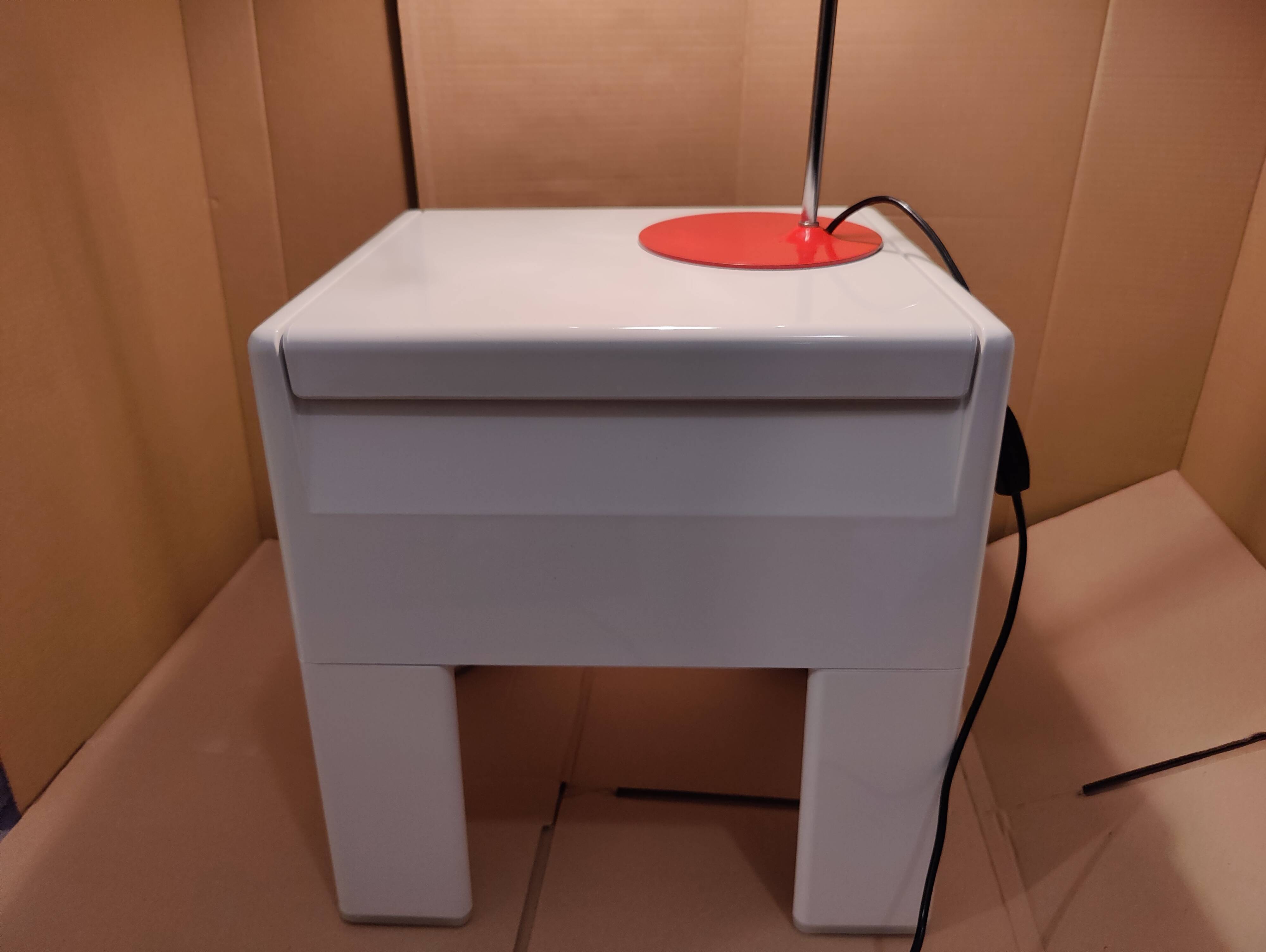 Tabouret coffre blanc Olaf Von Bohr pour Gedy