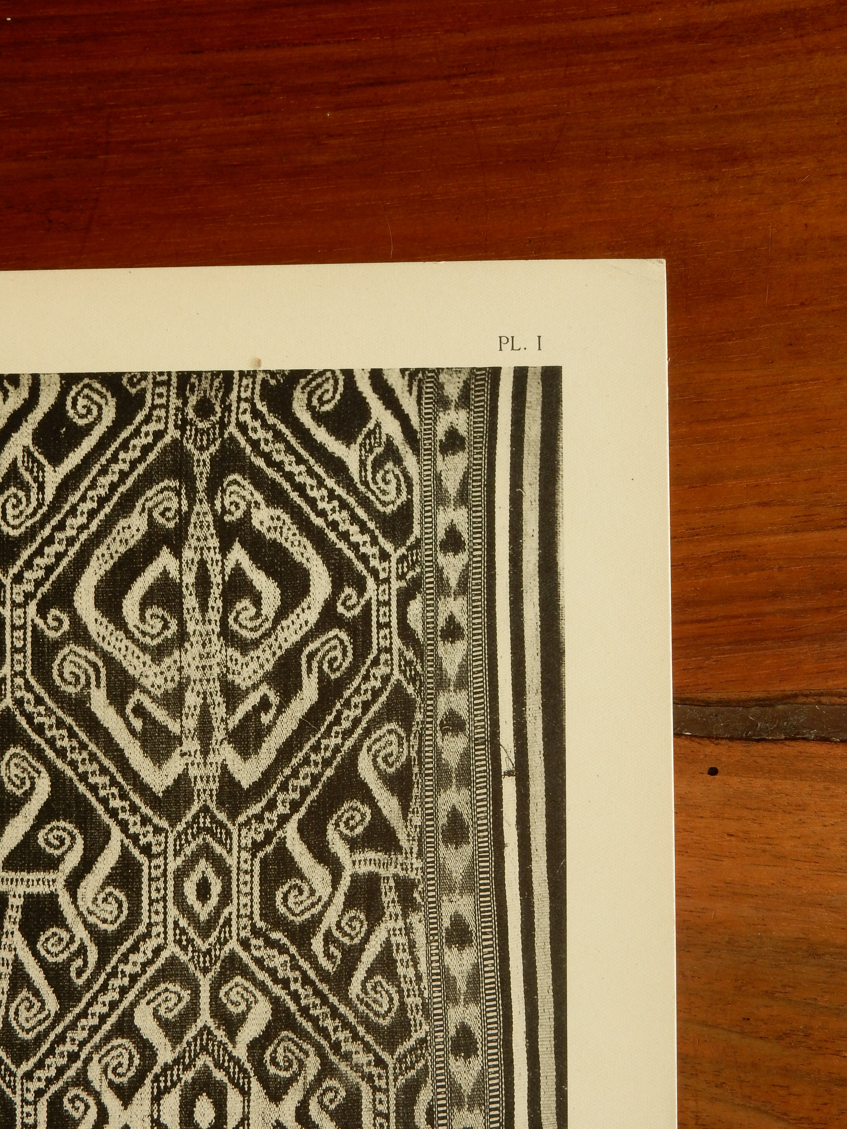 Old fabric board Ikät de Borné 1930