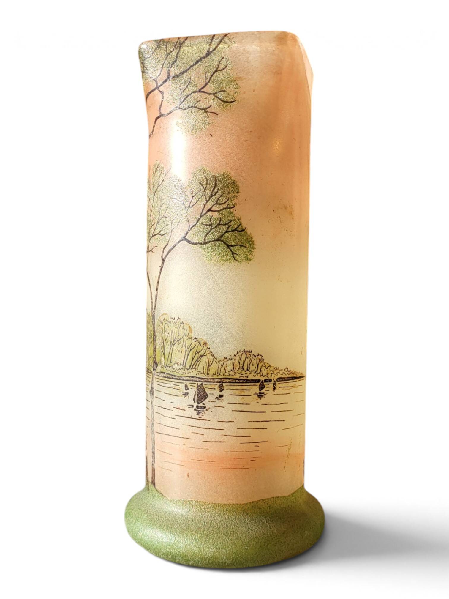 Vase en verre émaillé Legras