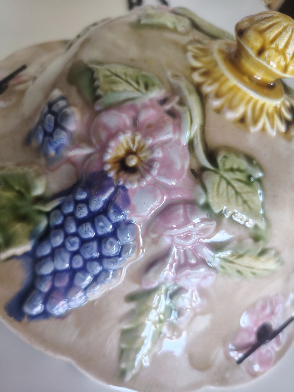 Ceramic plant suspension