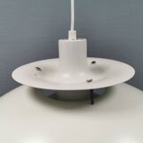 PH 5 hanging lamp designed by the world-famous Poul Henningsen.