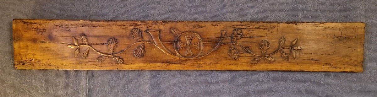 Panelling, ornamental pediment, 19th century.