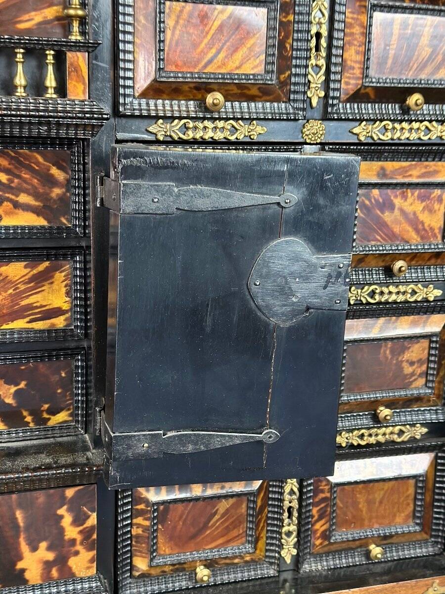 Cabinet in blackened wood and blond tortoiseshell, Italy, late 17th century