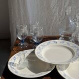 Set of 6 large soup plates with blue flower frieze pattern