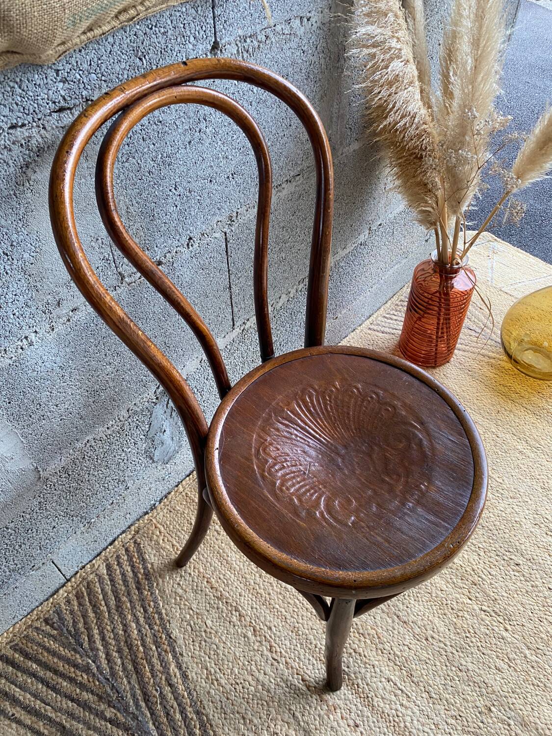 Mundus Vienna Austria curved wood bistro chair