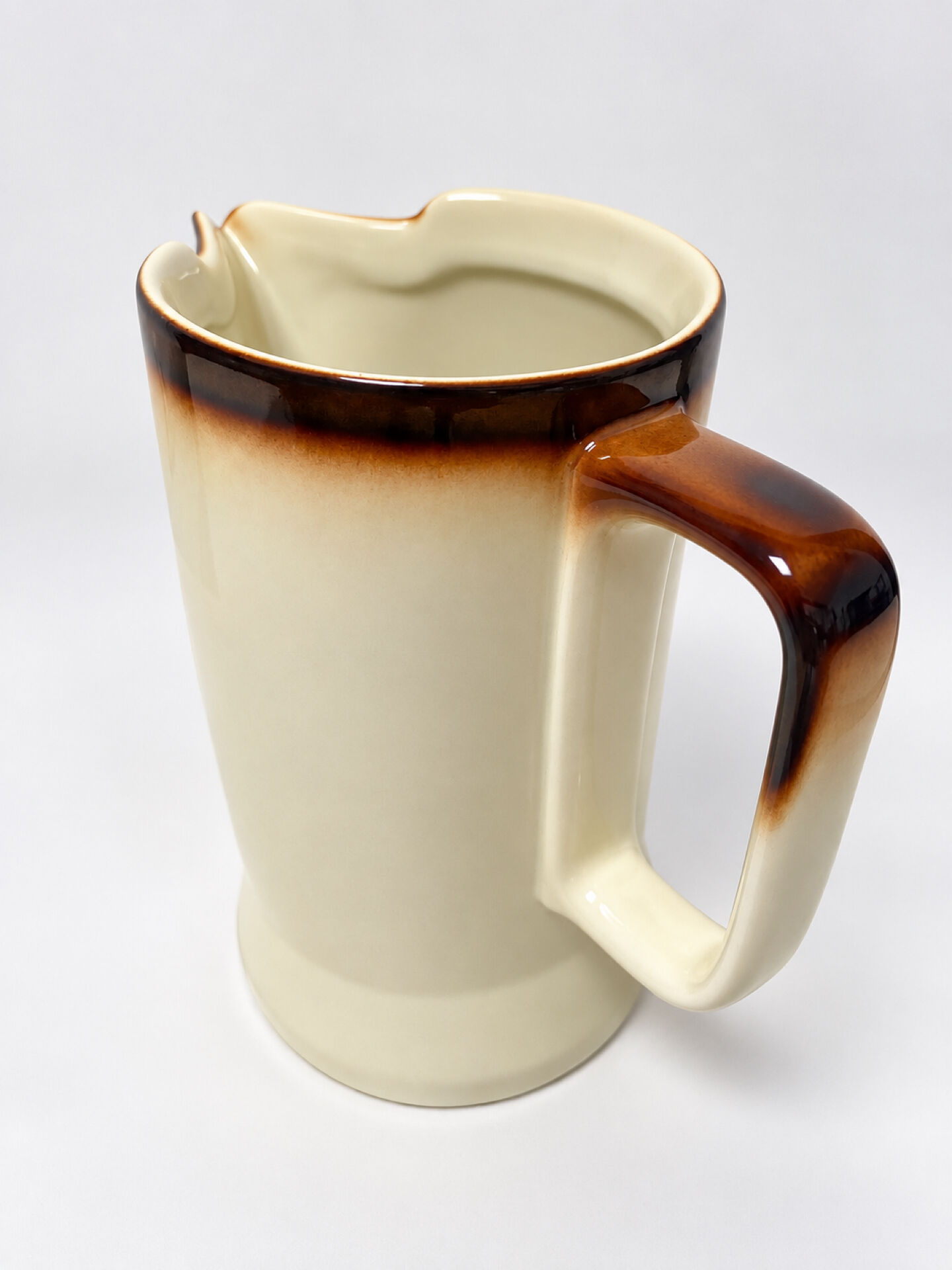 Vintage ceramic jug in ivory and brown – 1960s/70s
