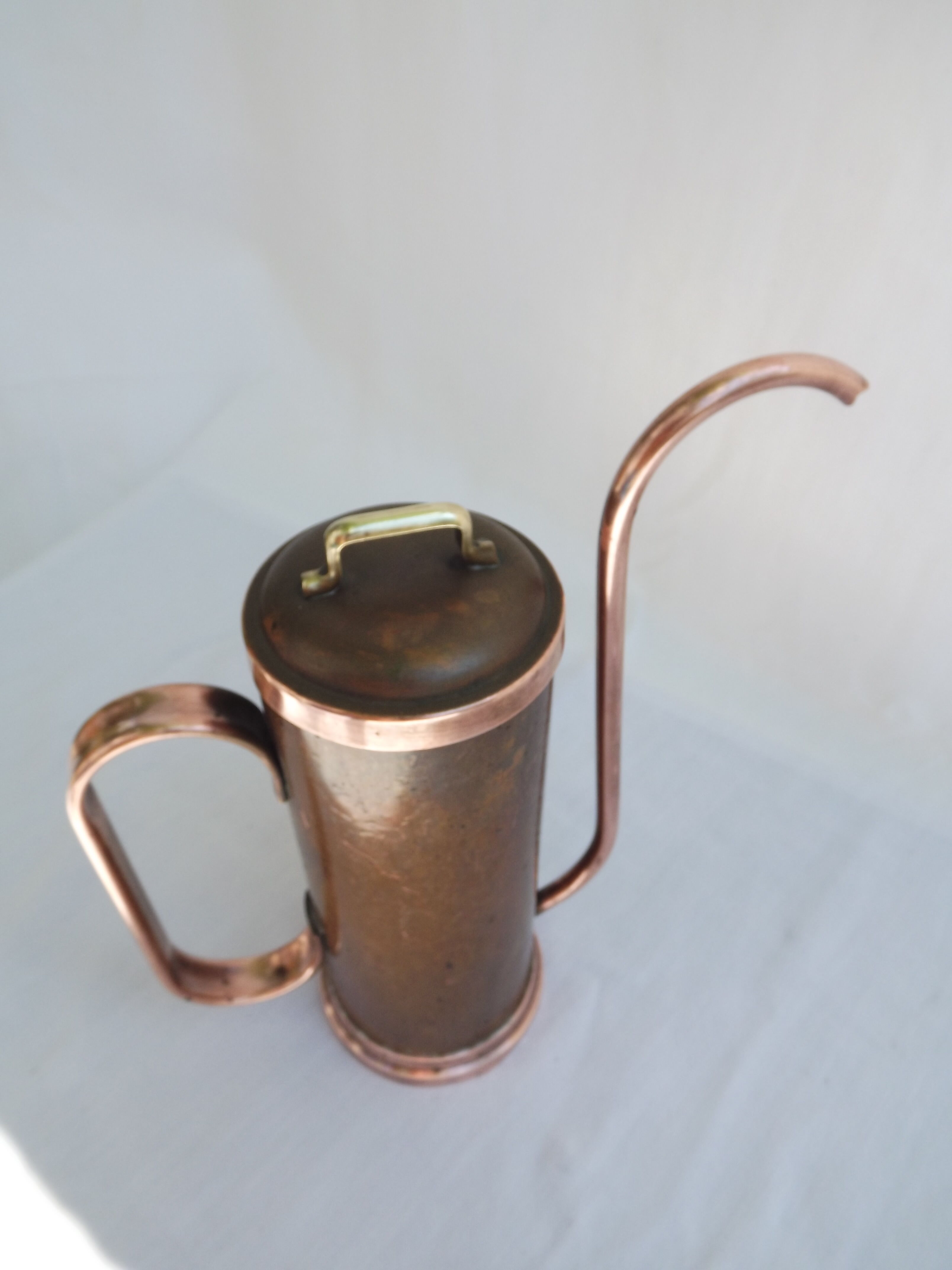 Copper pourer
