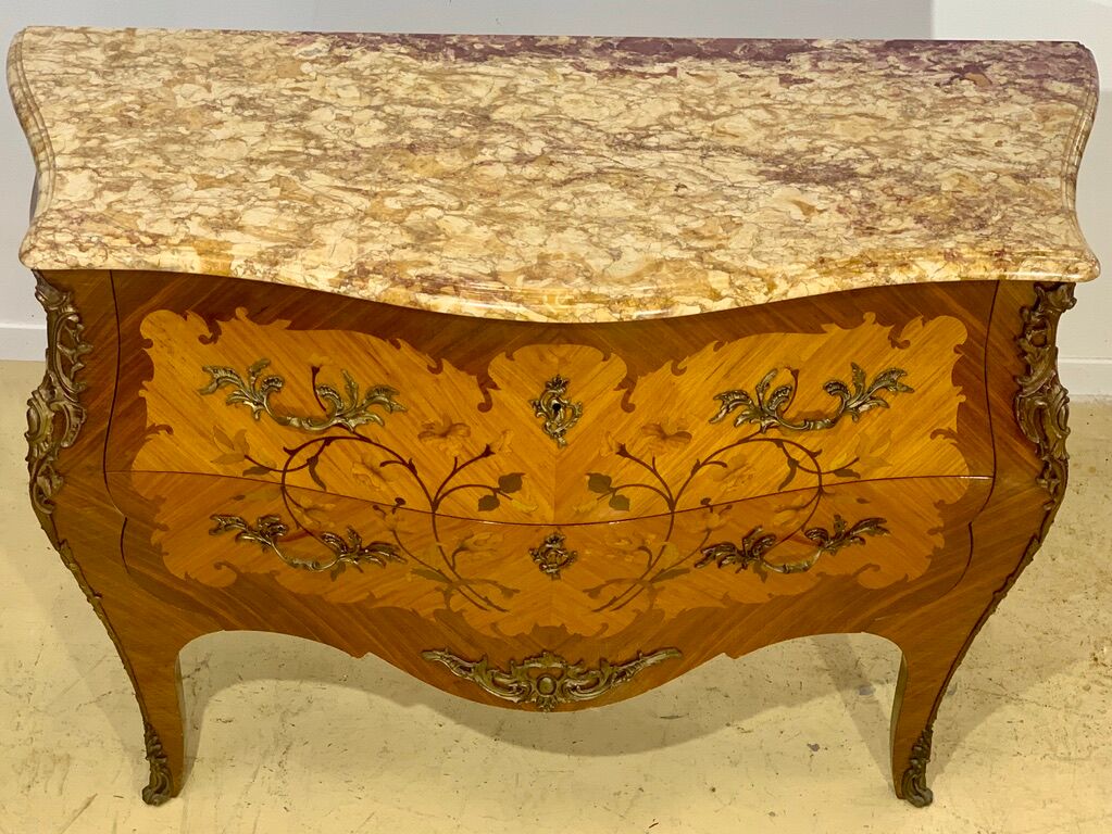 Curved chest of drawers Louis XV style in marquetry
