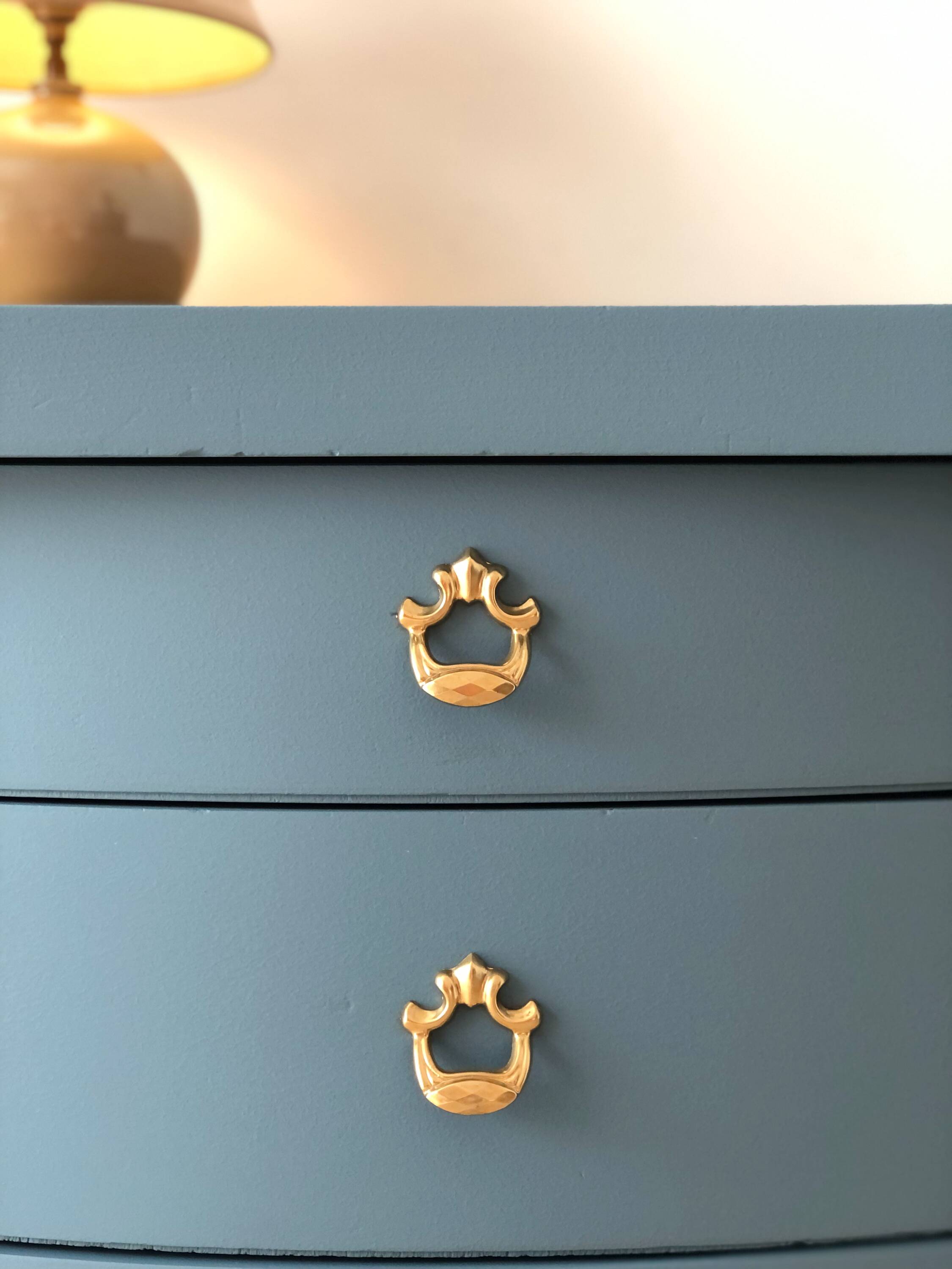 Revisited occasional furniture