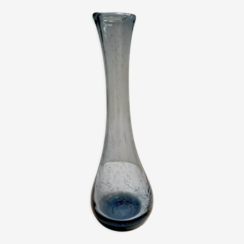 Vase en verre soufflé avec bulles vintage