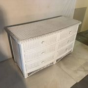 Ensemble chambre rotin blanc : commode, miroir, lit, panier