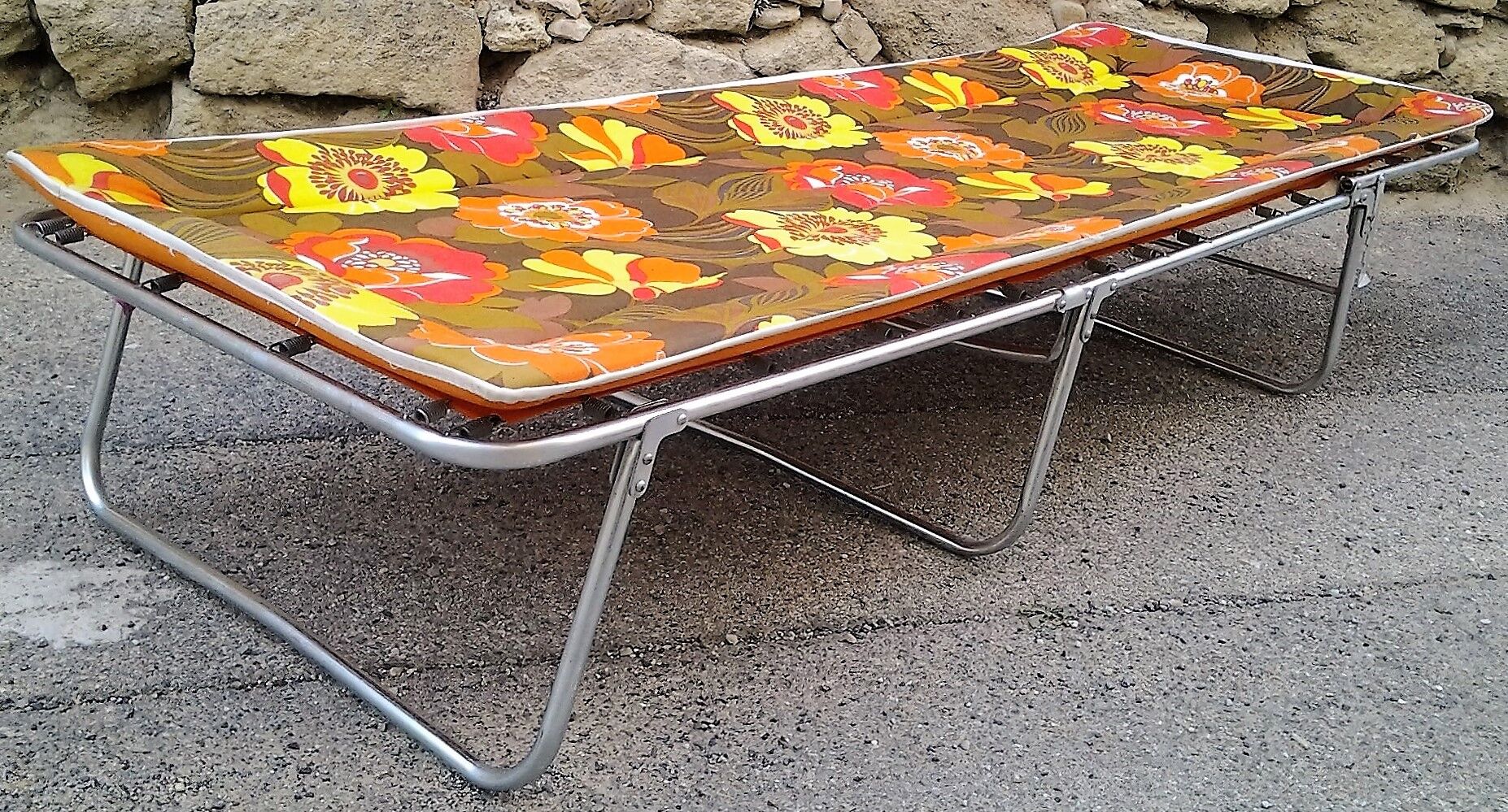 Sun lounger vintage bath 1970