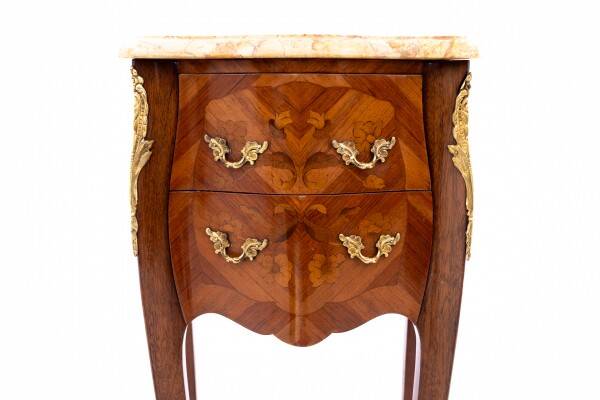 Paire de tables de chevet, début du XXe siècle, France.