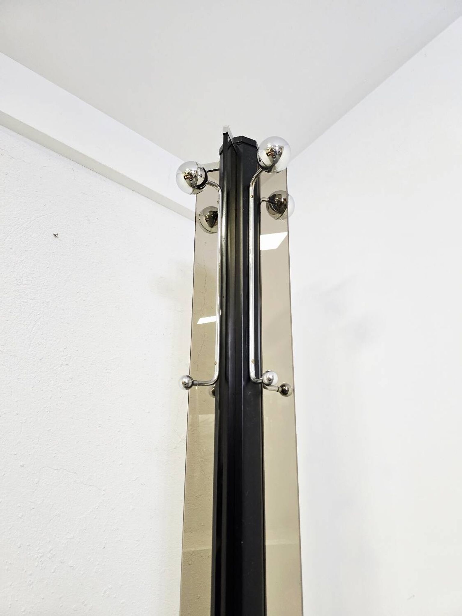 Porte-manteau des années 70